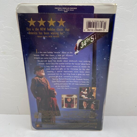 Vintage Fox Video Miracle On 34th Street VHS Tape Clamshell Case Family Feature - Picture 2 of 9